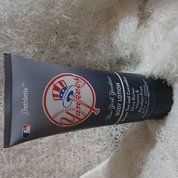 YANKEES MEN Green Tea and Cucumber Lotion clean Up Your Game NWT - Picture 5 of 6